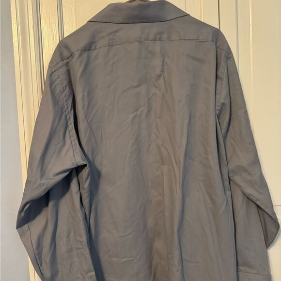 Van Heusen Men’s Traditional button down, like new.‎ 17 34/35 - Picture 2 of 5